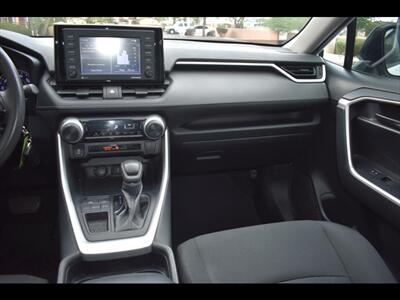 2020 Toyota RAV4 LE   - Photo 29 - Mesa, AZ 85201