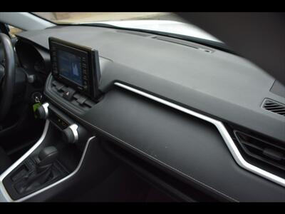 2020 Toyota RAV4 LE   - Photo 35 - Mesa, AZ 85201