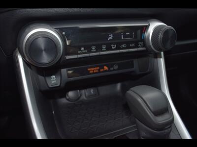 2020 Toyota RAV4 LE   - Photo 12 - Mesa, AZ 85201