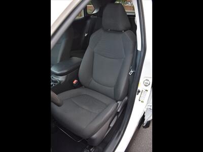 2020 Toyota RAV4 LE   - Photo 17 - Mesa, AZ 85201