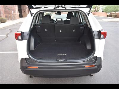 2020 Toyota RAV4 LE   - Photo 24 - Mesa, AZ 85201