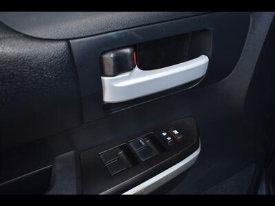 2015 Toyota Tundra SR5 - Photo 17 - Mesa, AZ 85201