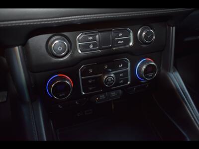 2021 Chevrolet Tahoe LT   - Photo 12 - Mesa, AZ 85201