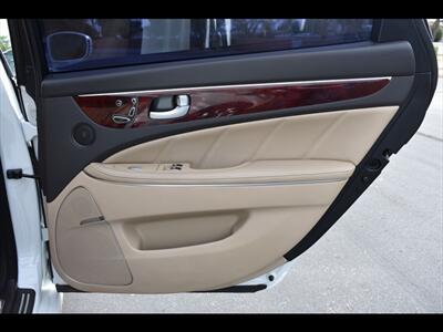 2013 Hyundai Equus Ultimate   - Photo 28 - Mesa, AZ 85201