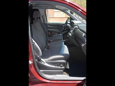 2017 Chevrolet Suburban LS - Photo 35 - Mesa, AZ 85201