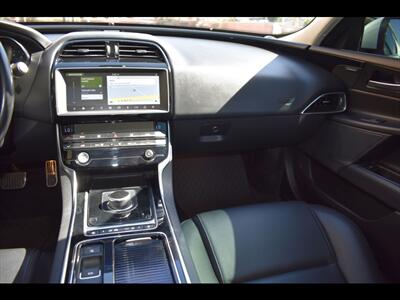 2019 Jaguar XE 30t Premium - Photo 31 - Mesa, AZ 85201