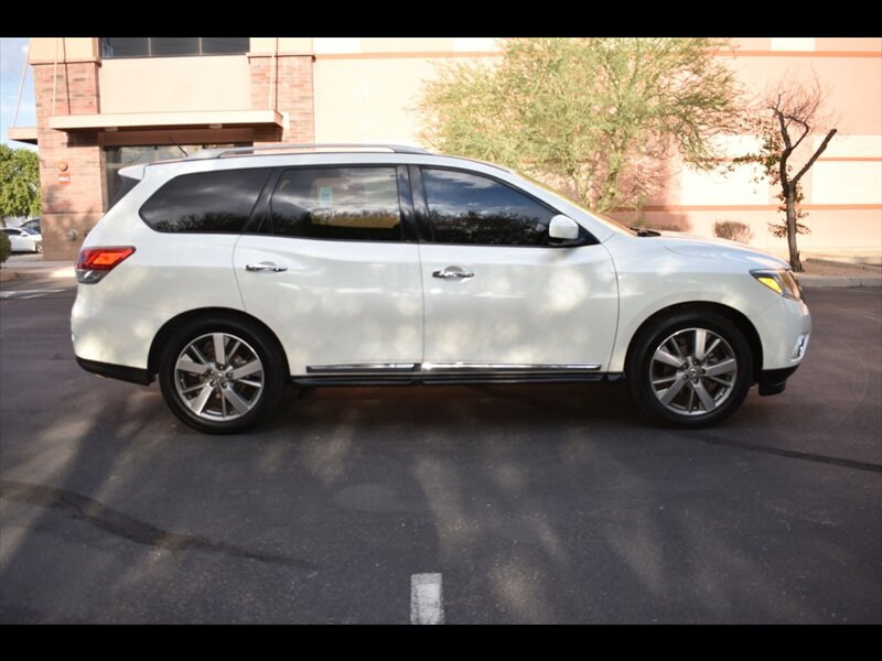 2016 Nissan Pathfinder Platinum   - Photo 1 - Mesa, AZ 85201