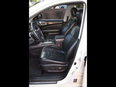 2016 Nissan Pathfinder Platinum - Photo 16 - Mesa, AZ 85201