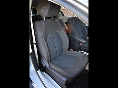 2021 Chrysler Voyager LX - Photo 32 - Mesa, AZ 85201