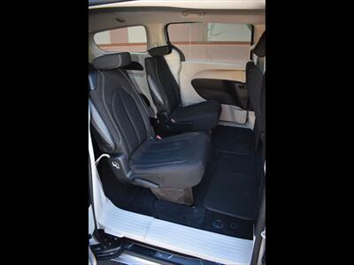 2021 Chrysler Voyager LX - Photo 24 - Mesa, AZ 85201