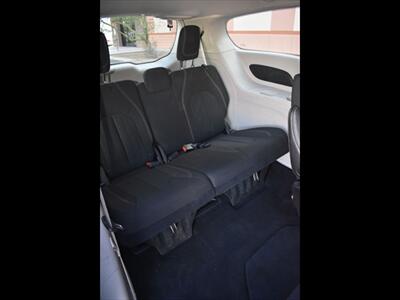 2021 Chrysler Voyager LX - Photo 25 - Mesa, AZ 85201