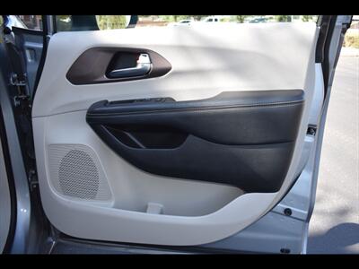 2021 Chrysler Voyager LX - Photo 33 - Mesa, AZ 85201