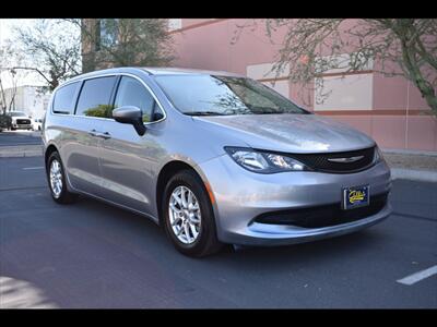 2021 Chrysler Voyager LX - Photo 2 - Mesa, AZ 85201