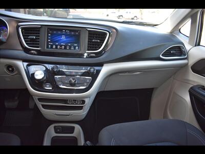 2021 Chrysler Voyager LX - Photo 29 - Mesa, AZ 85201