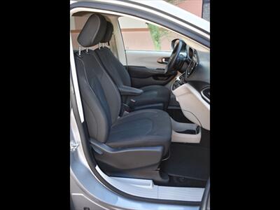 2021 Chrysler Voyager LX - Photo 31 - Mesa, AZ 85201