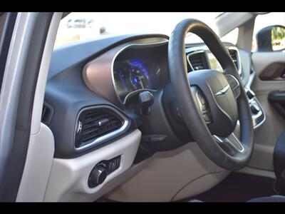 2021 Chrysler Voyager LX - Photo 13 - Mesa, AZ 85201