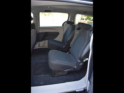 2021 Chrysler Voyager LX - Photo 18 - Mesa, AZ 85201