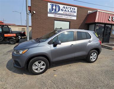 2020 Chevrolet Trax LS   - Photo 2 - Helena, MT 59601