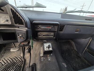 1989 Ford F-350   - Photo 12 - Helena, MT 59601