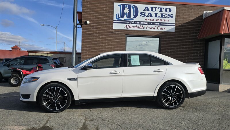 2018 Ford Taurus Limited   - Photo 1 - Helena, MT 59601