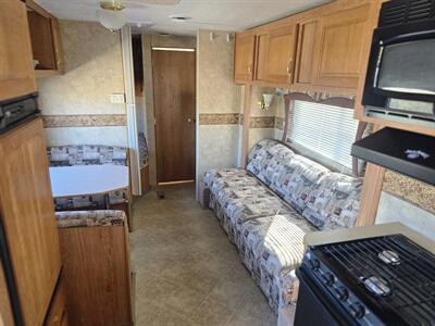 2006 Jayco Pull Trailer 31ft   - Photo 5 - Helena, MT 59601