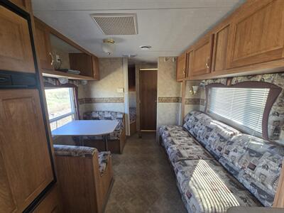 2006 Jayco Pull Trailer 31ft   - Photo 11 - Helena, MT 59601