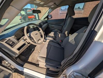 2005 Jeep Grand Cherokee Laredo   - Photo 14 - Helena, MT 59601