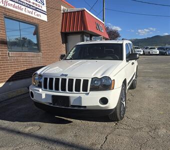 2005 Jeep Grand Cherokee Laredo   - Photo 3 - Helena, MT 59601
