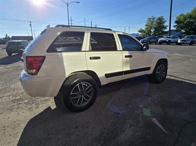 2005 Jeep Grand Cherokee Laredo   - Photo 9 - Helena, MT 59601
