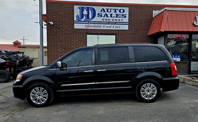 2015 Chrysler Town & Country Touring-L   - Photo 1 - Helena, MT 59601