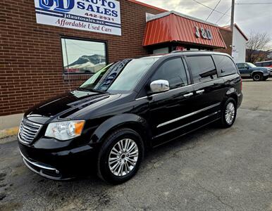 2015 Chrysler Town & Country Touring-L   - Photo 2 - Helena, MT 59601