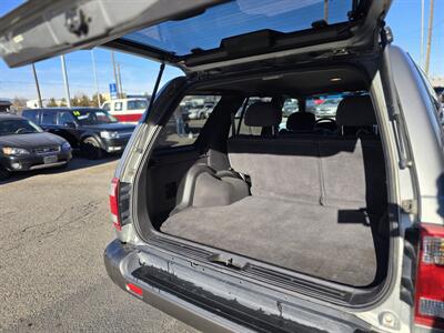 1999 Nissan Pathfinder SE Limited   - Photo 16 - Helena, MT 59601