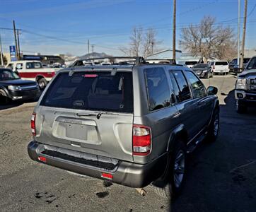 1999 Nissan Pathfinder SE Limited   - Photo 13 - Helena, MT 59601