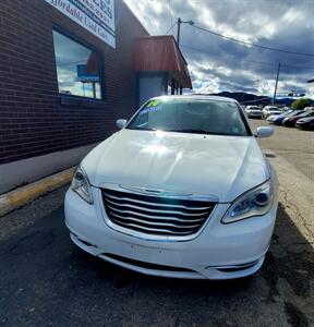 2014 Chrysler 200 LX   - Photo 4 - Helena, MT 59601