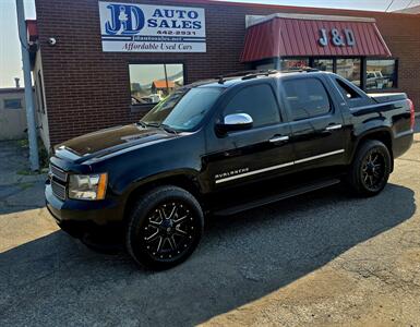 2010 Chevrolet Avalanche LTZ   - Photo 3 - Helena, MT 59601