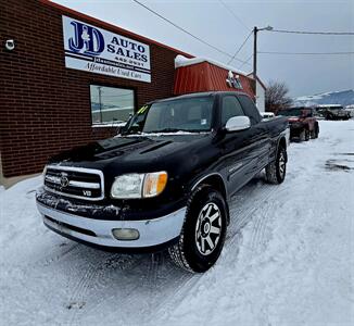 2001 Toyota Tundra SR5   - Photo 2 - Helena, MT 59601