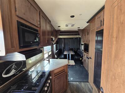 2020 RV MTN TRAX Toy Hauler 27TRX - Photo 4 - Helena, MT 59601