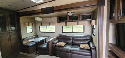 2018 RV Sandpiper 3350bh   - Photo 8 - Helena, MT 59601