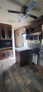 2018 RV Sandpiper 3350bh   - Photo 6 - Helena, MT 59601