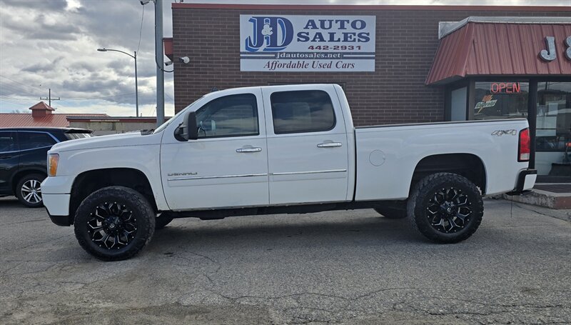 2013 GMC Sierra 2500HD Denali   - Photo 1 - Helena, MT 59601