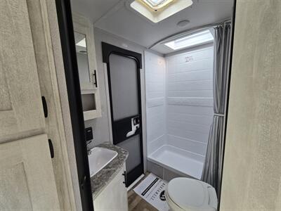 2022 RV Forest River Shasta  26DB - Photo 18 - Helena, MT 59601