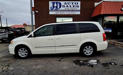 2012 Chrysler Town & Country Touring   - Photo 16 - Helena, MT 59601