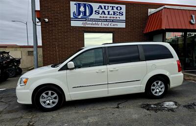 2012 Chrysler Town & Country Touring   - Photo 1 - Helena, MT 59601