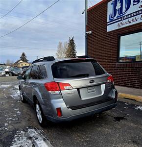 2011 Subaru Outback 2.5i Premium   - Photo 12 - Helena, MT 59601