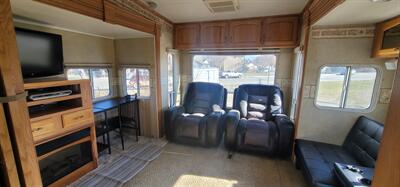 2005 RV Jayco Designer  38 RDQS - Photo 7 - Helena, MT 59601