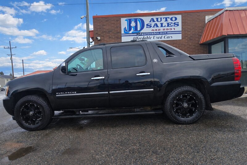 2013 Chevrolet Avalanche LTZ Black Diamond   - Photo 1 - Helena, MT 59601