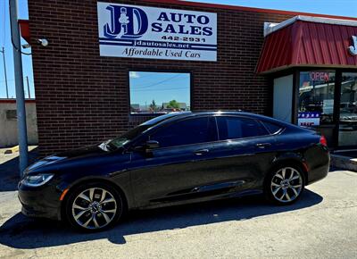 2016 Chrysler 200 S   - Photo 2 - Helena, MT 59601