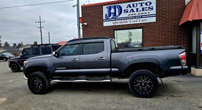 2017 Toyota Tacoma Limited   - Photo 12 - Helena, MT 59601