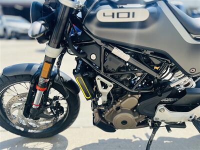 2021 Husqvarna Svartpilen 401   - Photo 9 - Arcadia, CA 91006