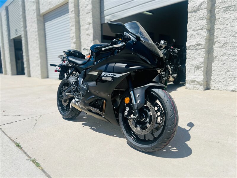 2024 Yamaha YZF R7  